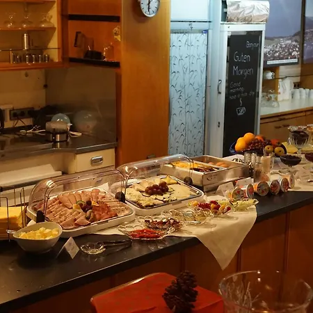 فندق Heuberger Hof, 3*