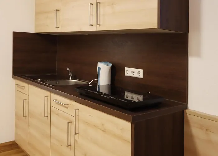 Heuberger Hof, Szálloda